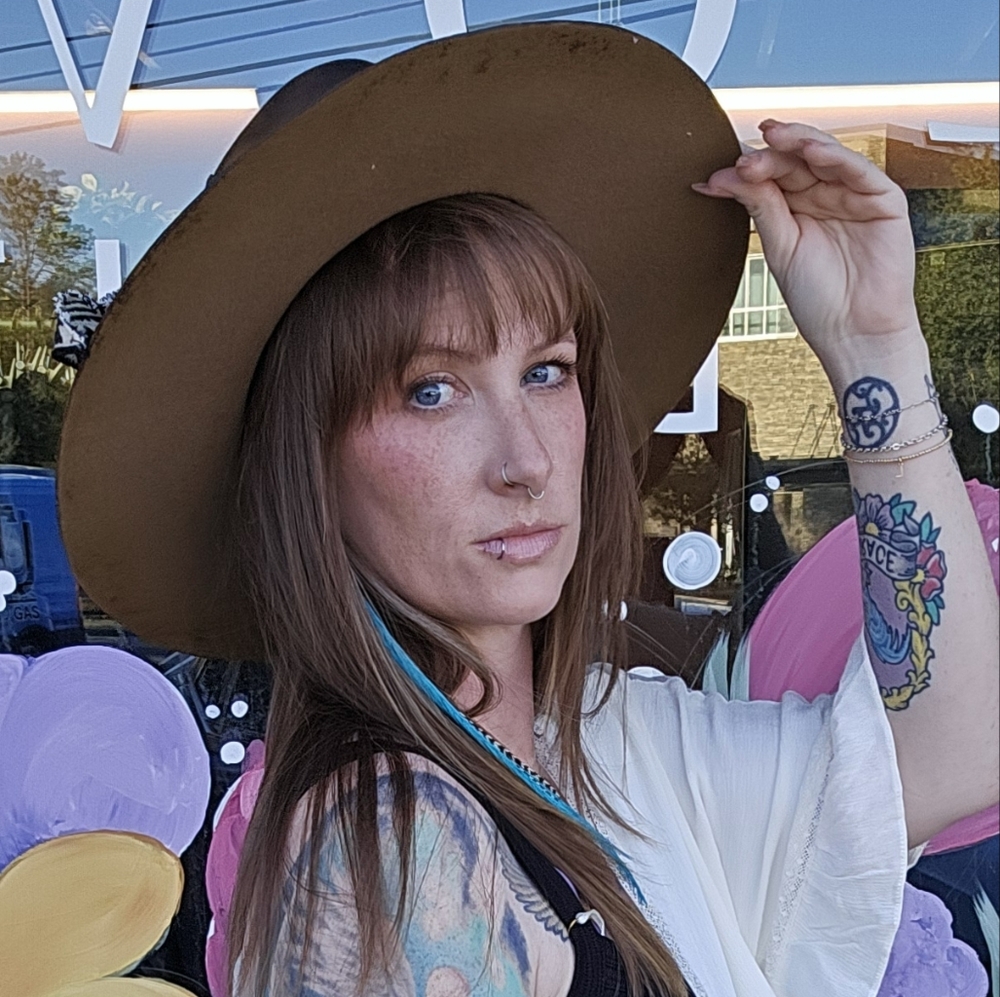 Meet your Posher, Lisa